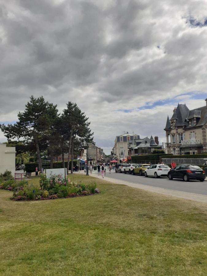 L'Annexe Apartment Cabourg Exterior photo